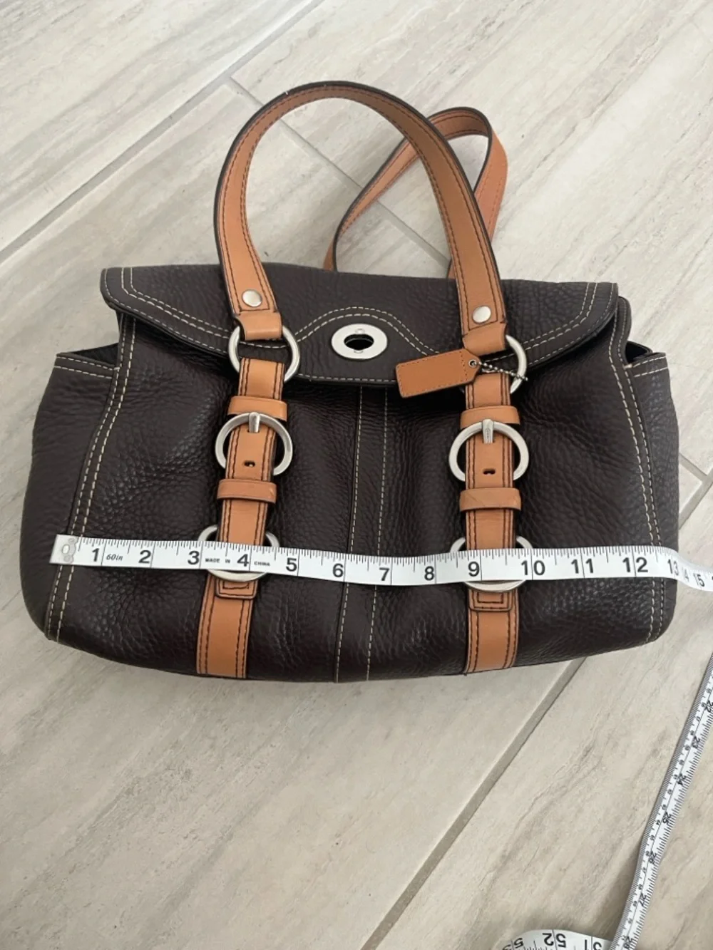 Coach Chelsea Satchel in pebbled leather - Picture 9 of 10